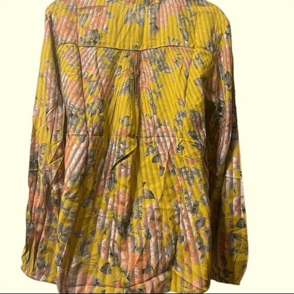 Tolani Collection Golden Yellow  Floral Gypsy Boho Peasant Blouse sz M NWT - Picture 9 of 9